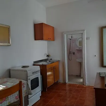 Tramonto Apartment *